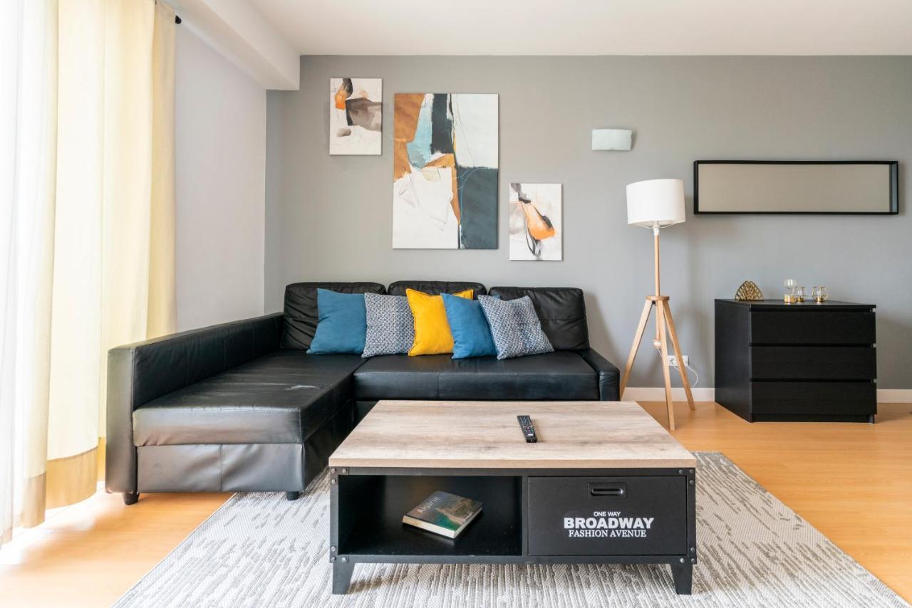 Bright & Spacious 2 Bed Flat 2 Bath W Garage In Lagos Marina Ngoại thất bức ảnh