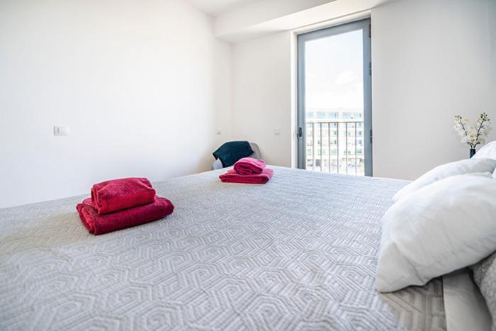 Bright & Spacious 2 Bed Flat 2 Bath W Garage In Lagos Marina Ngoại thất bức ảnh