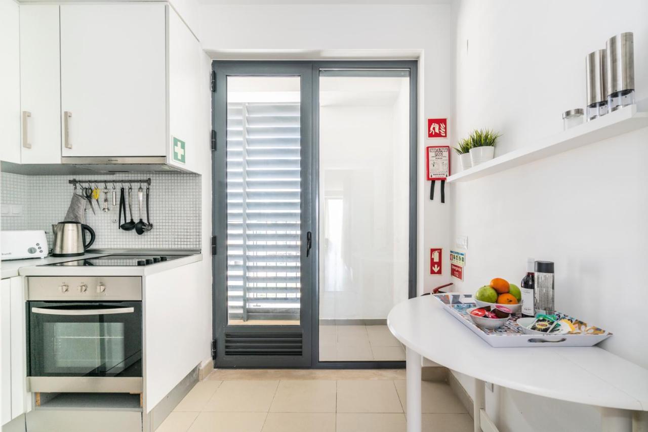 Bright & Spacious 2 Bed Flat 2 Bath W Garage In Lagos Marina Ngoại thất bức ảnh