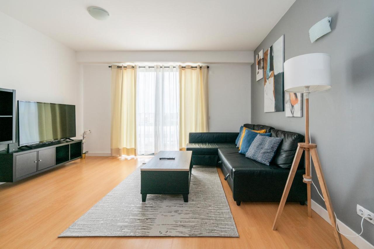 Bright & Spacious 2 Bed Flat 2 Bath W Garage In Lagos Marina Ngoại thất bức ảnh