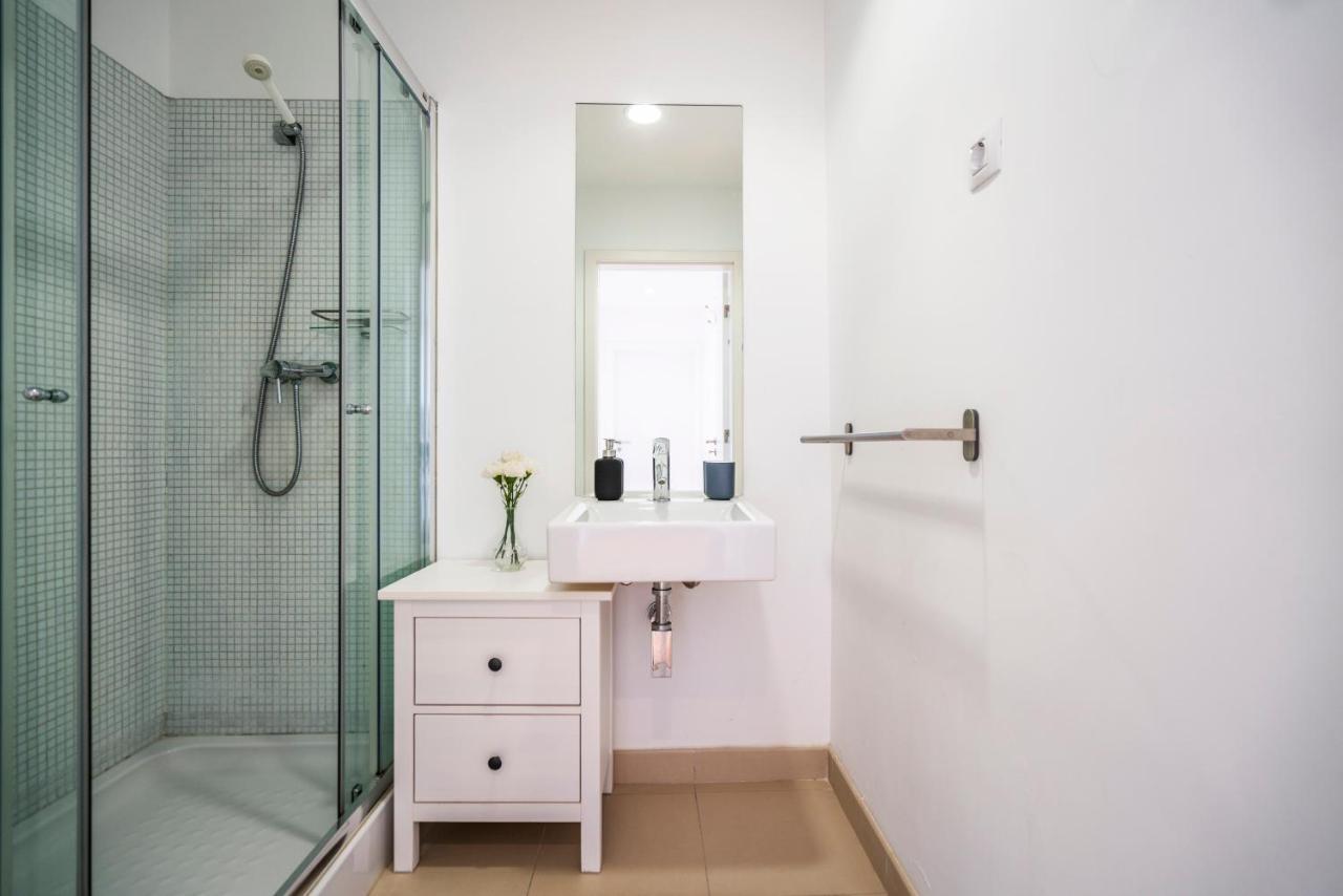 Bright & Spacious 2 Bed Flat 2 Bath W Garage In Lagos Marina Ngoại thất bức ảnh